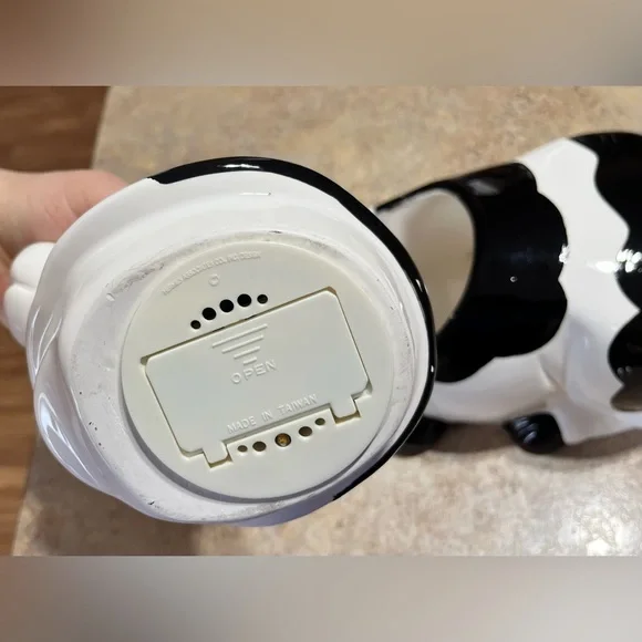 Vintage AMC NY Ceramic Black & White Cow 11 x 6” Cookie Jar Country Farmhouse - Picture 7 of 8